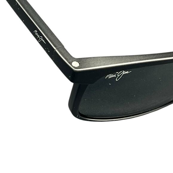 Maui Jim Hulili Polarized Sunglasses Matte Black MJ0672S-001 - Picture 6 of 10